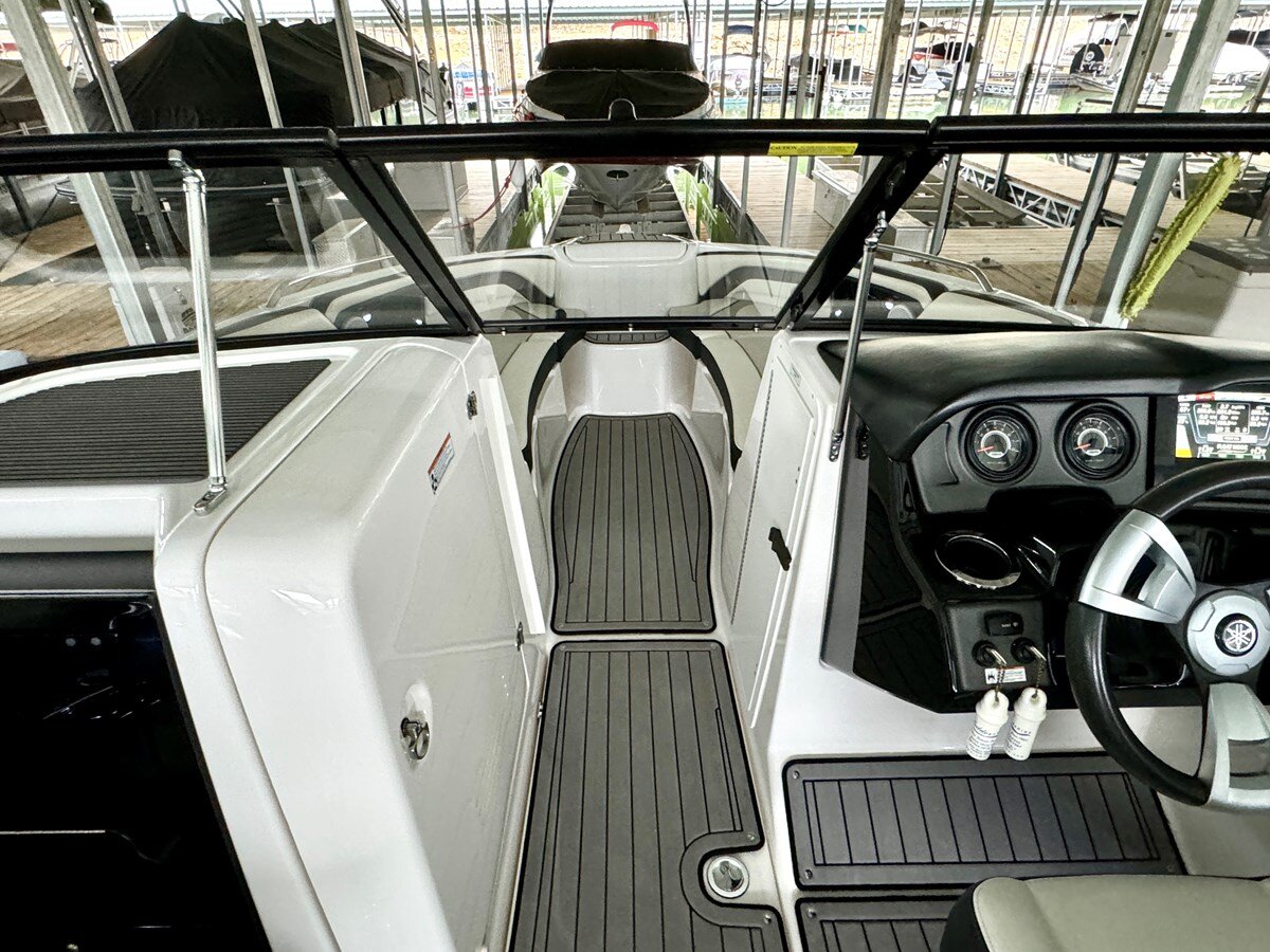 2015-yamaha-24-d7a0ec