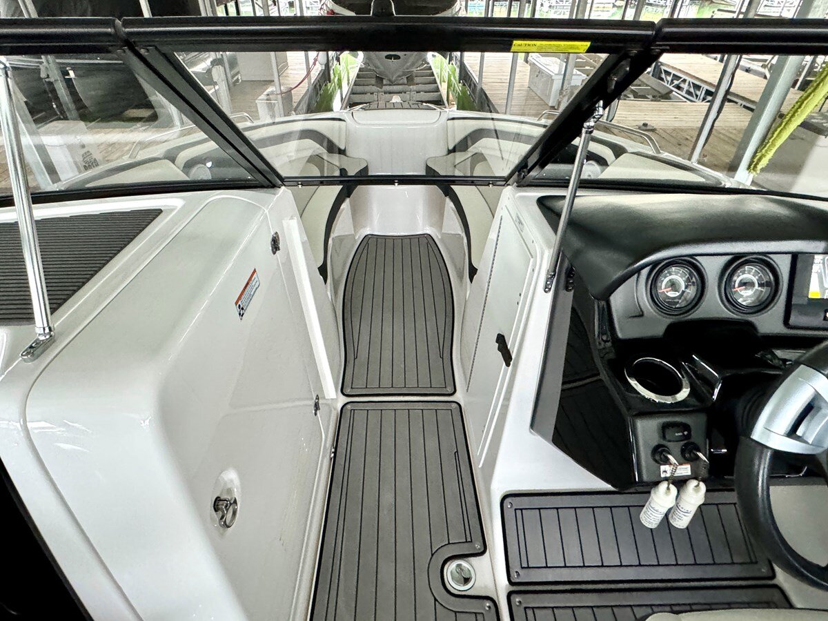 2015-yamaha-24-d7a0ec