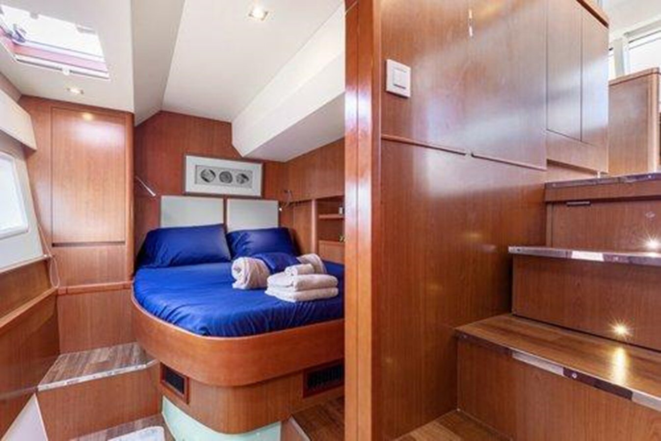 2016-aquila-44-ae7fba