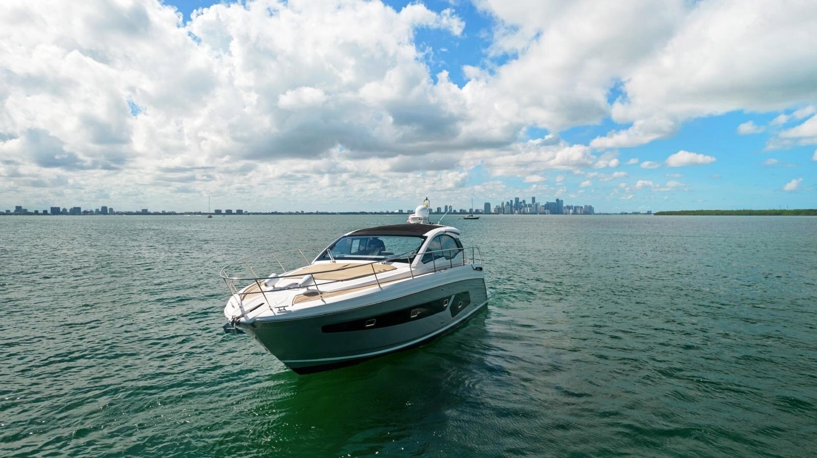 2016-azimut-yachts-45-4-fee510