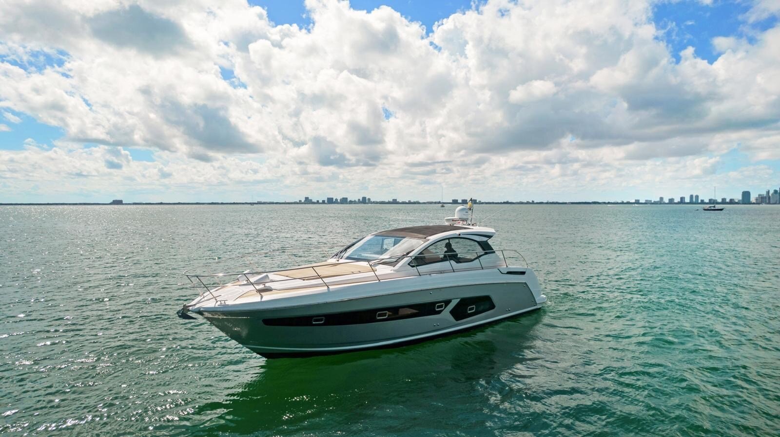 2016-azimut-yachts-45-4-fee510
