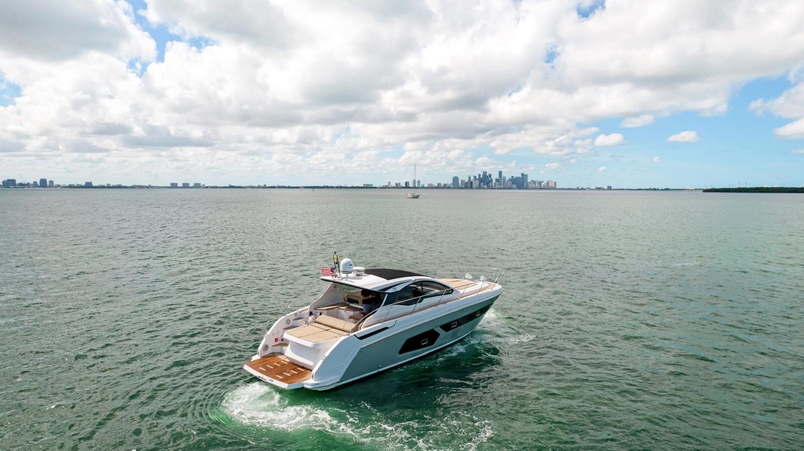 2016-azimut-yachts-45-4-fee510
