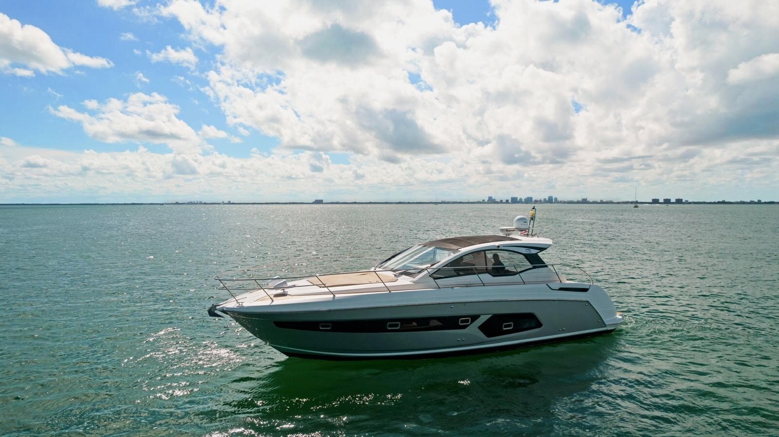 2016-azimut-yachts-45-4-fee510