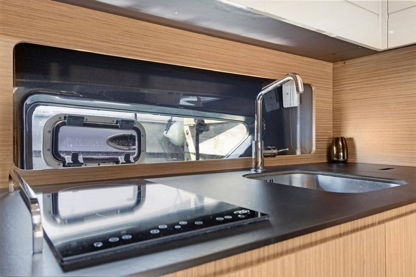 2016-azimut-yachts-45-4-fee510