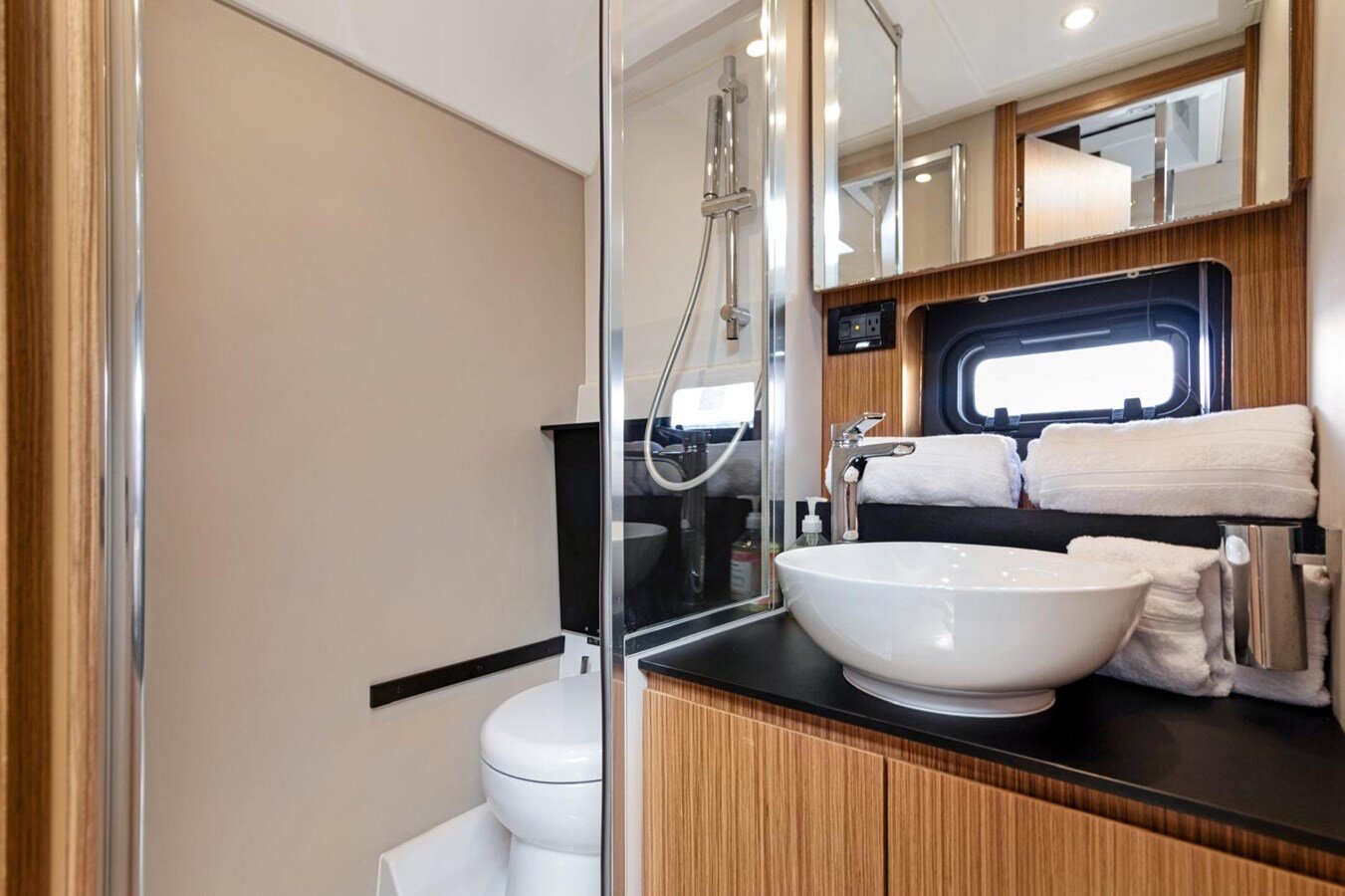 2016-azimut-yachts-45-4-fee510