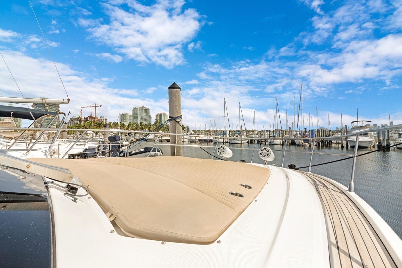 2016-azimut-yachts-45-4-fee510