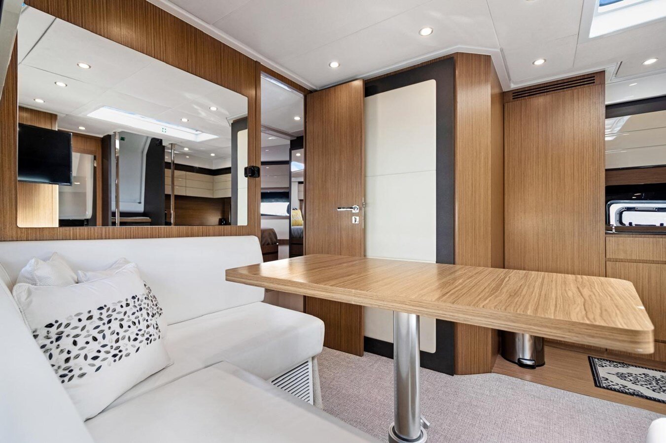 2016-azimut-yachts-45-4-fee510