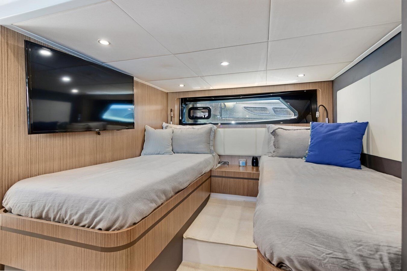 2016-azimut-yachts-45-4-fee510