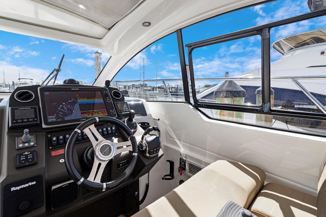 2016-azimut-yachts-45-4-fee510