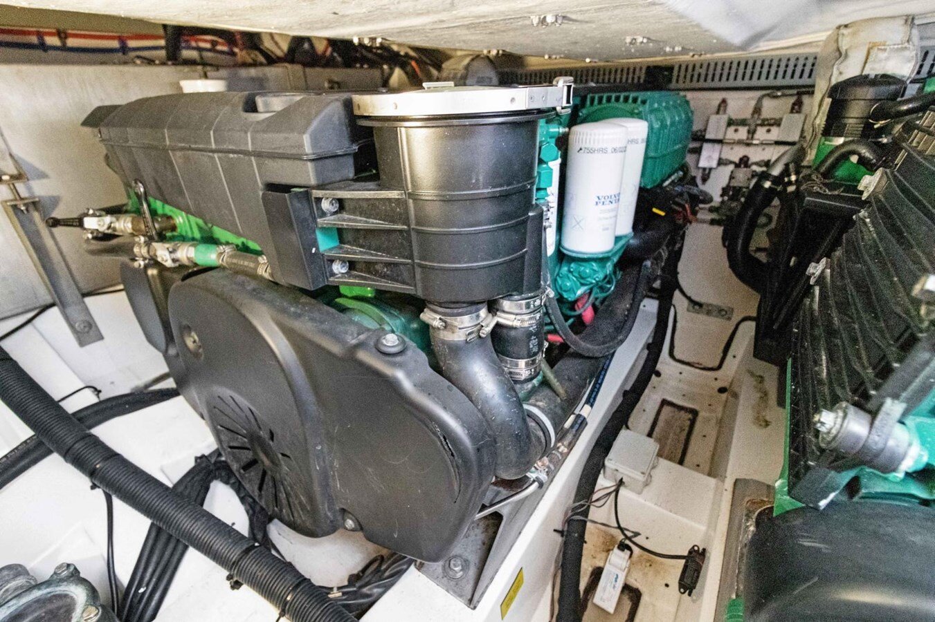 2016-azimut-yachts-45-4-fee510