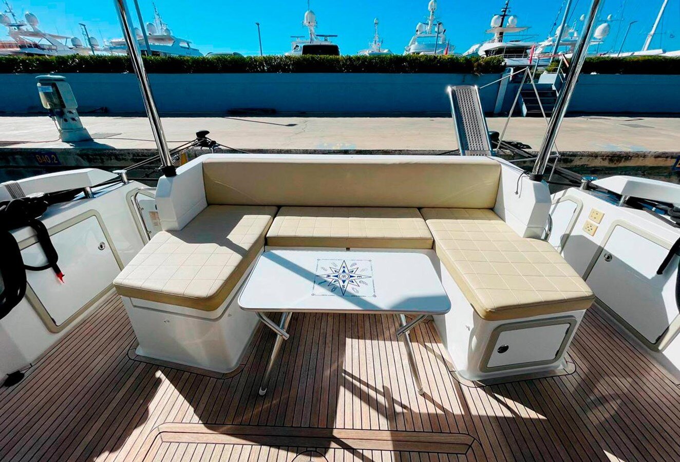 2016-azimut-yachts-52-2-5956a9