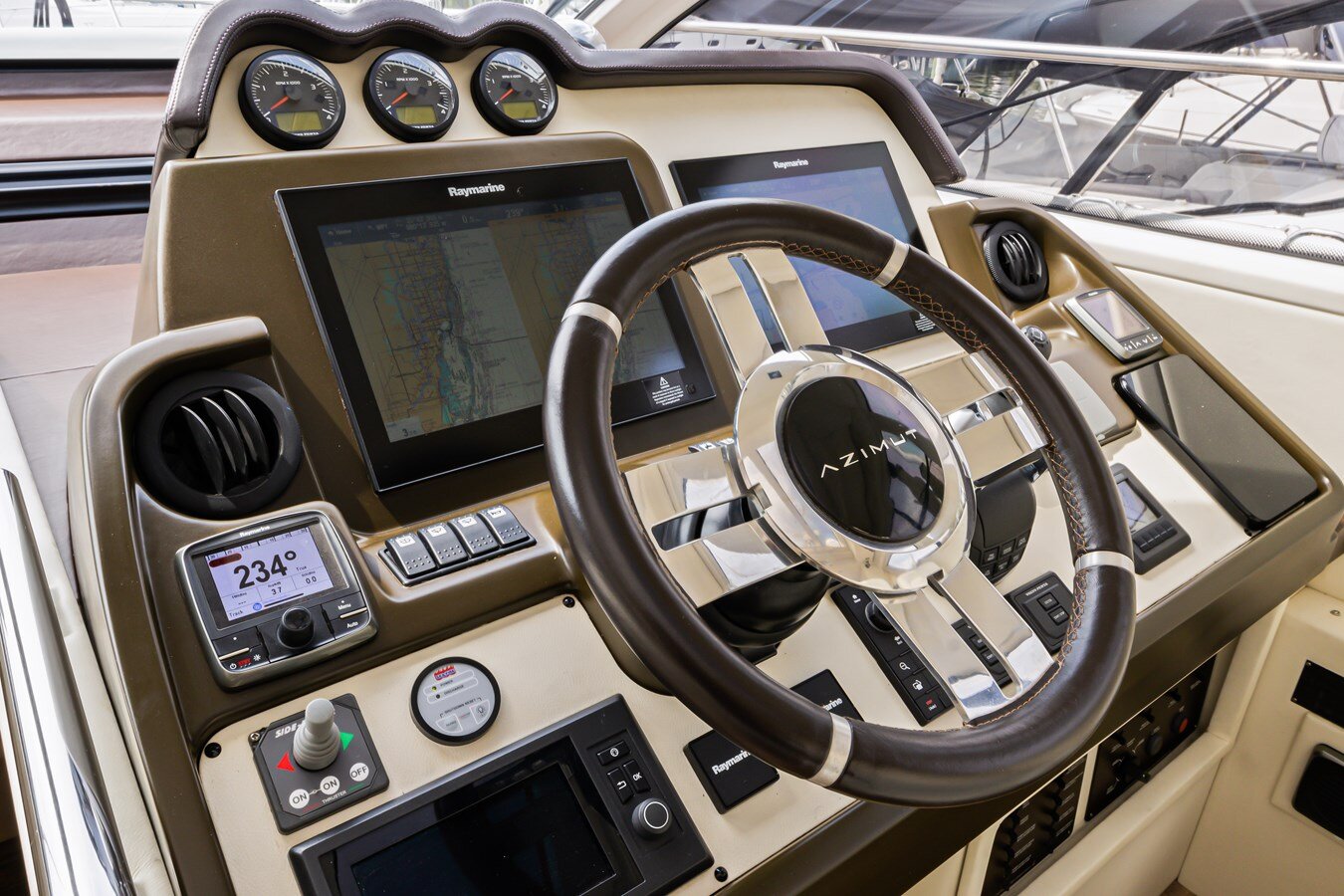 2016-azimut-yachts-55-b9e7ce