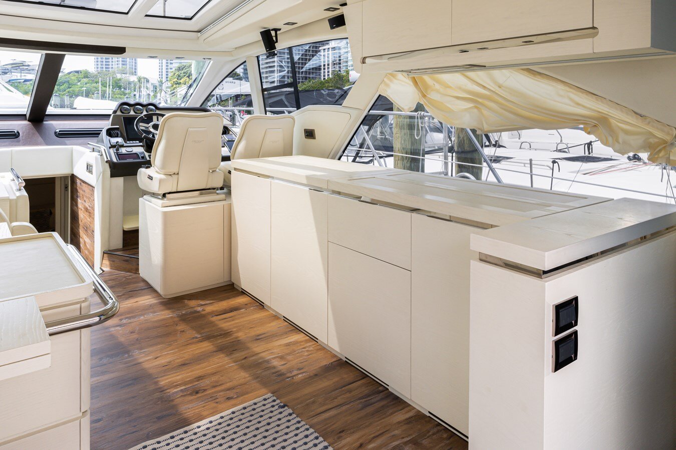 2016-azimut-yachts-55-b9e7ce