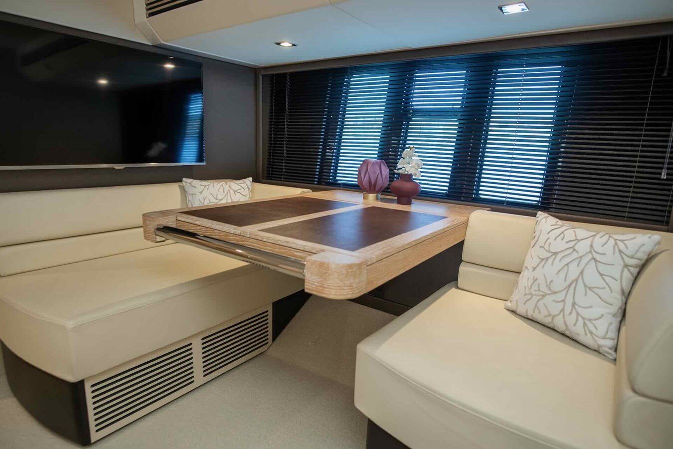 2016 AZIMUT YACHTS 60' 9