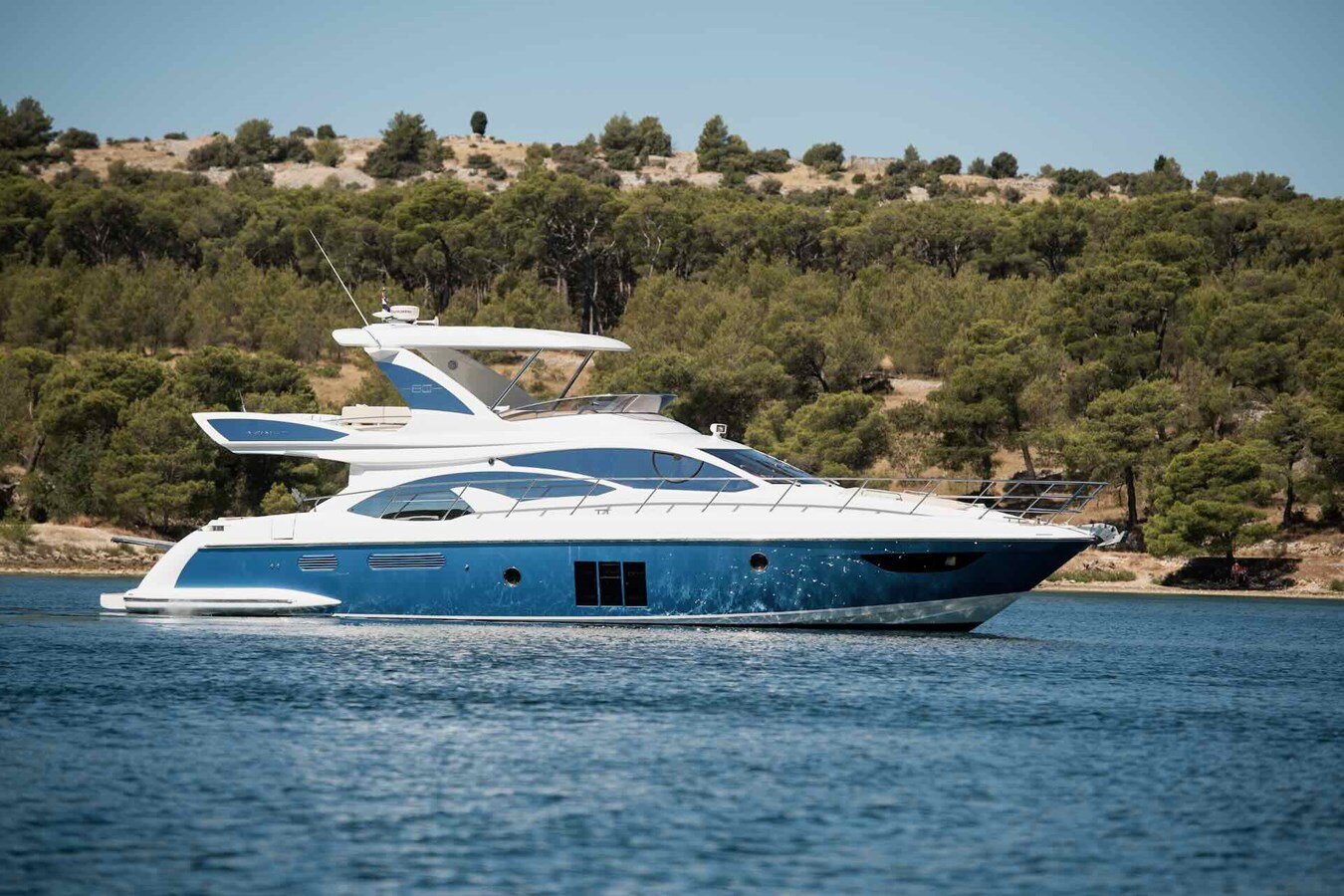 2016-azimut-yachts-60-9-f3fa0e