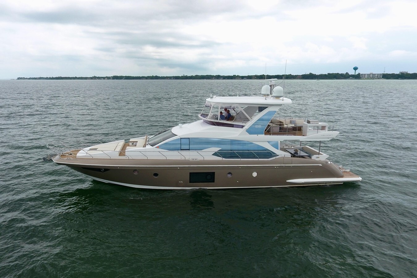 2016-azimut-yachts-66-b491d0