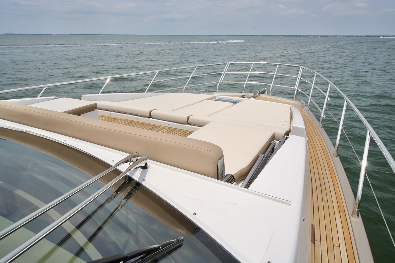 2016-azimut-yachts-66-b491d0