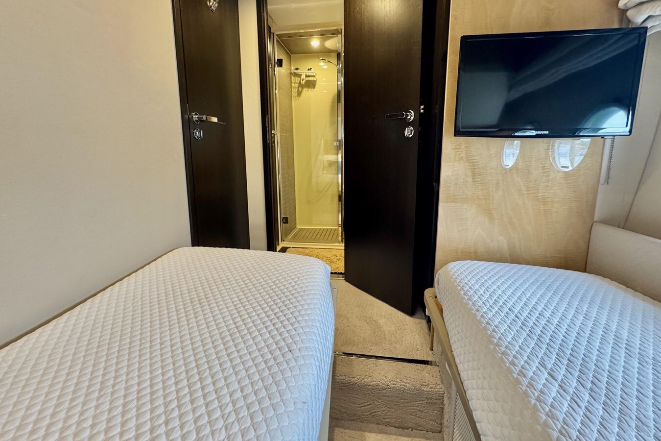 2016-azimut-yachts-66-b491d0