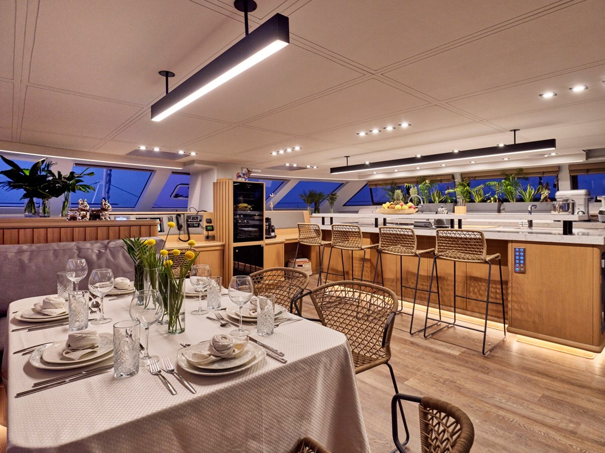 2016 BALANCE CATAMARANS 75' 6