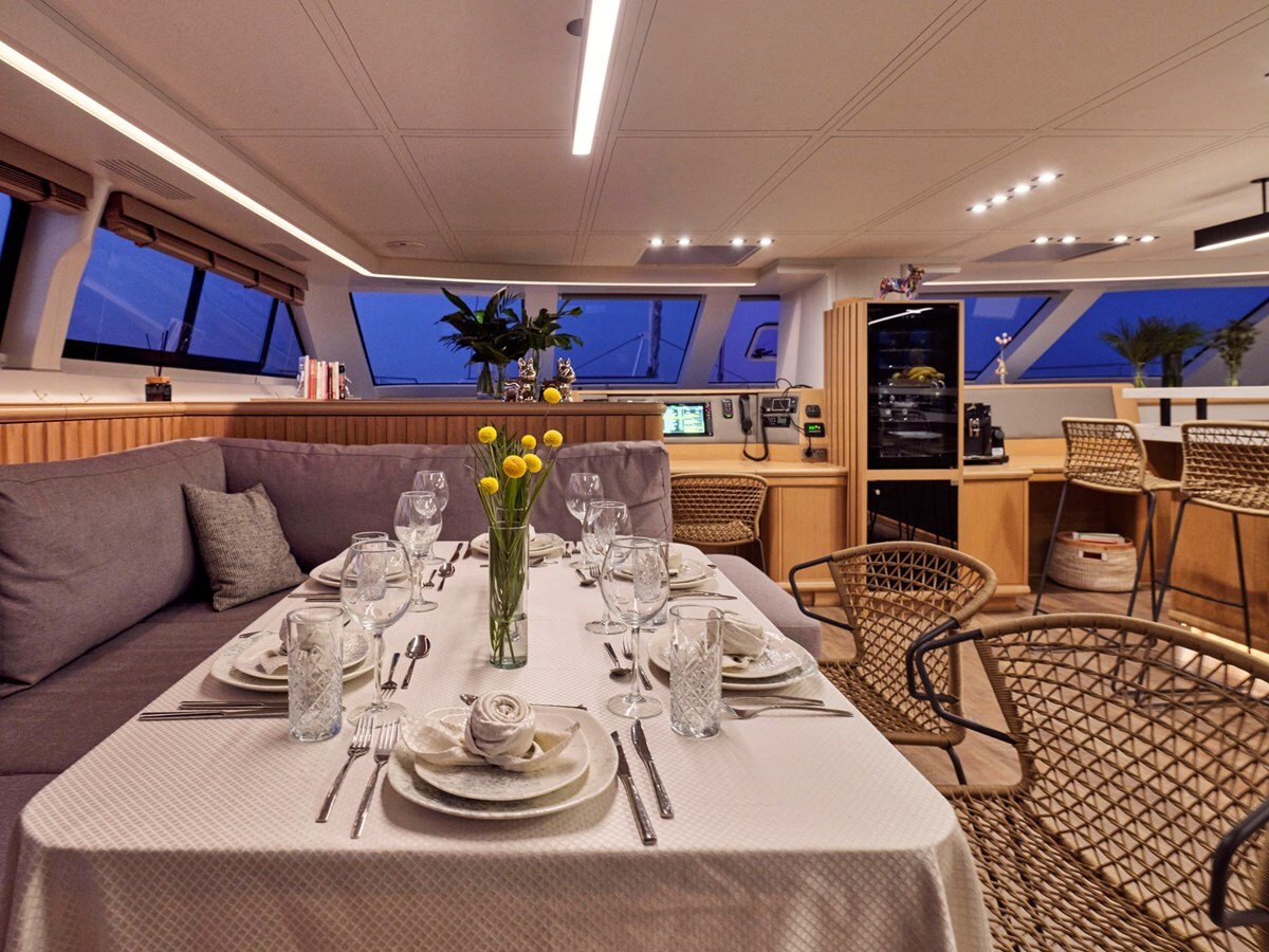 2016 BALANCE CATAMARANS 75' 6