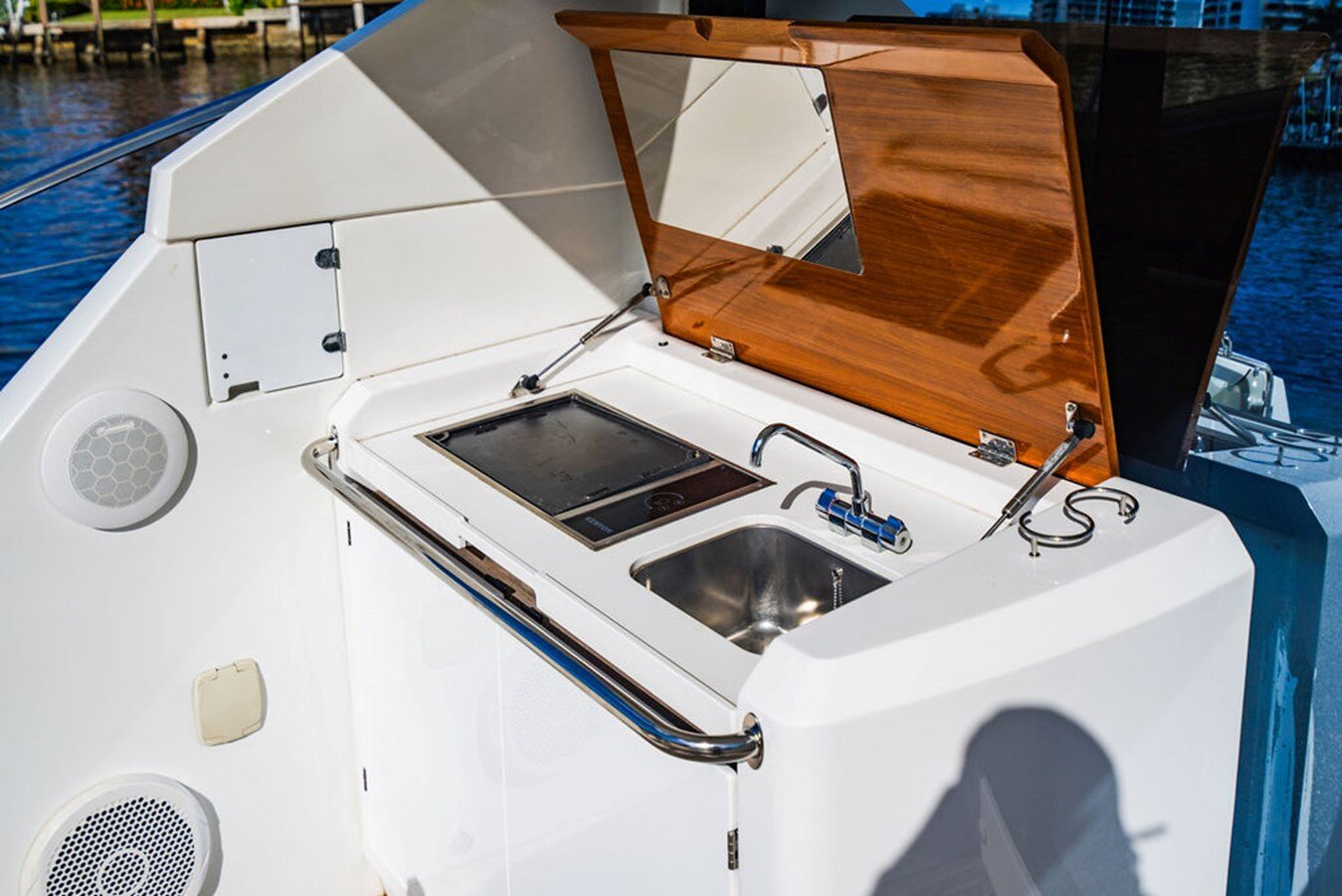 2016-beneteau-48-3-a18ab7