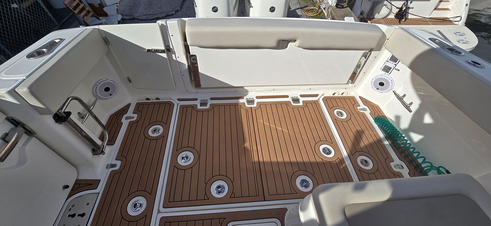 2016-boston-whaler-32-cf69fb