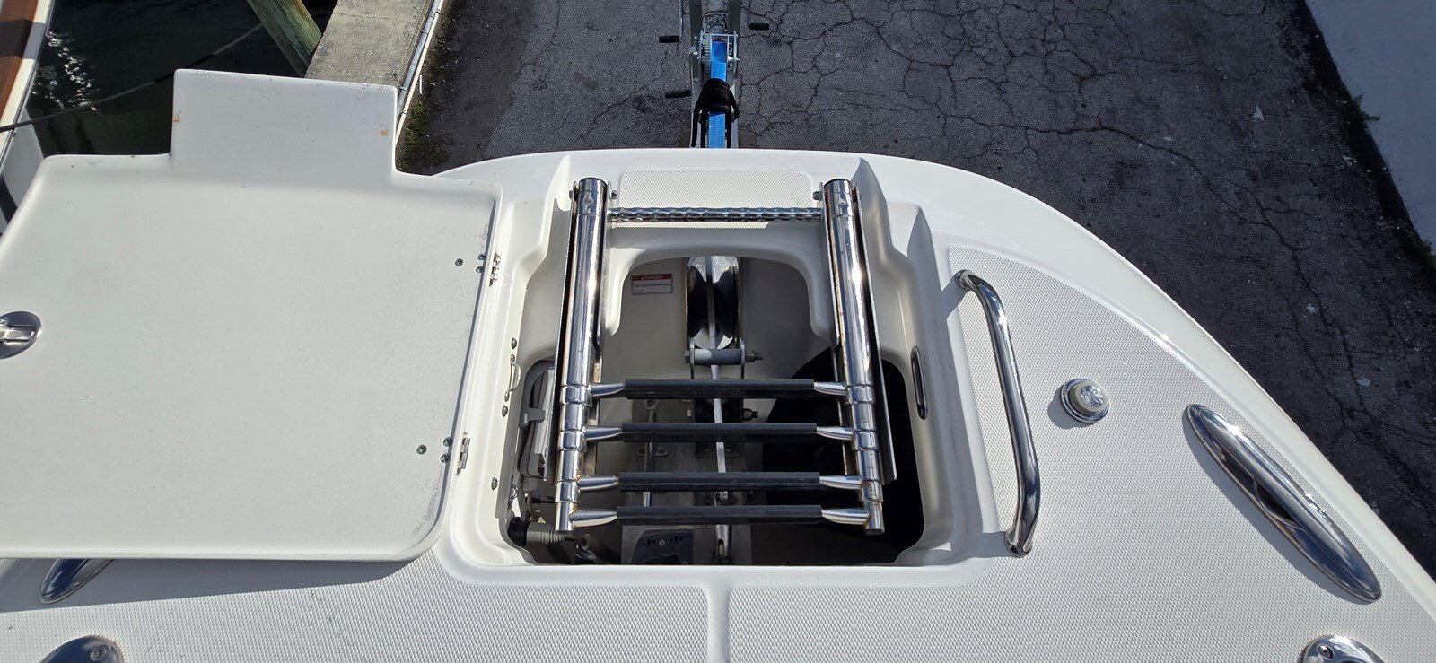 2016-boston-whaler-32-cf69fb