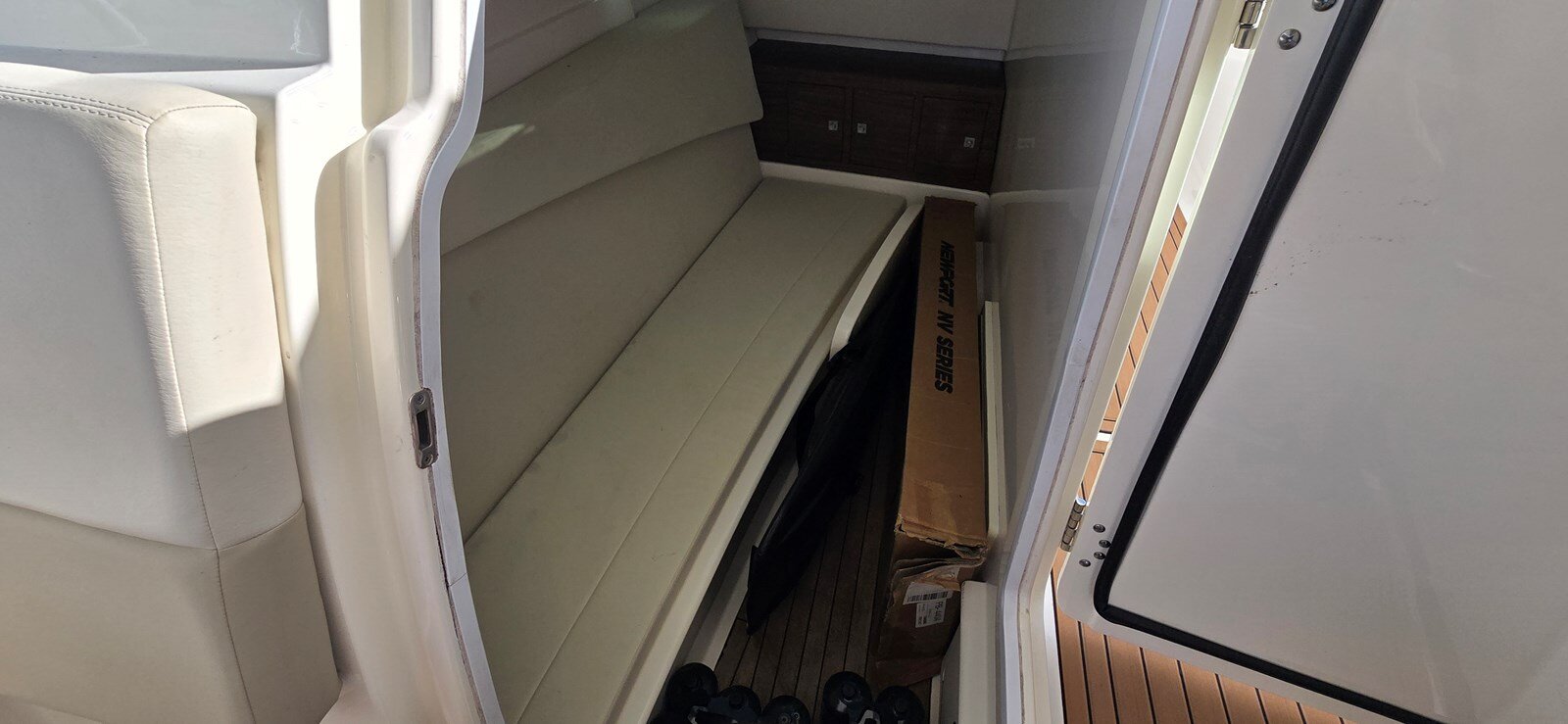 2016-boston-whaler-32-cf69fb