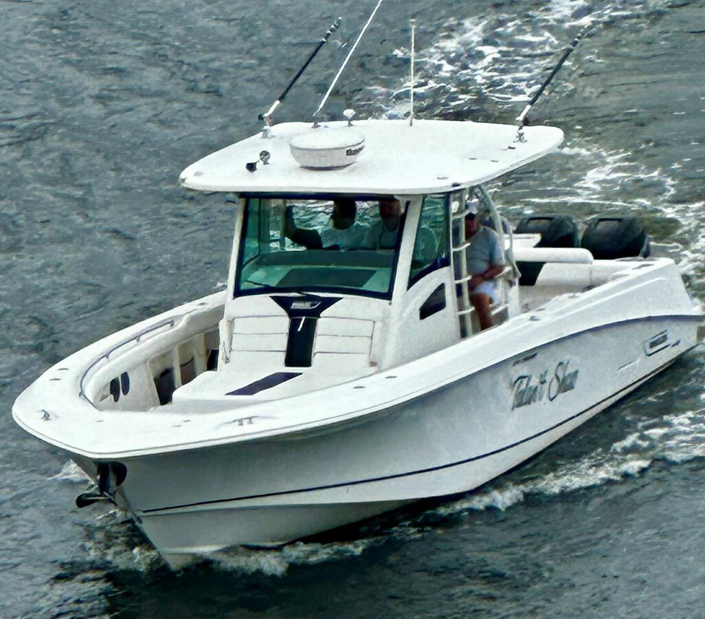 2016-boston-whaler-37-d500c2