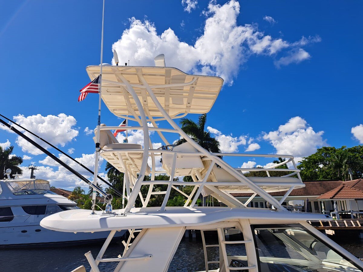 2016-boston-whaler-42-6-f564cb