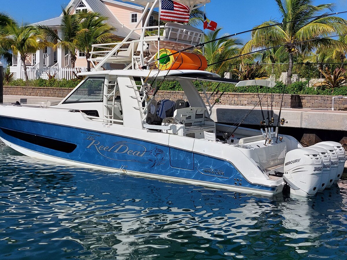 2016-boston-whaler-42-6-f564cb