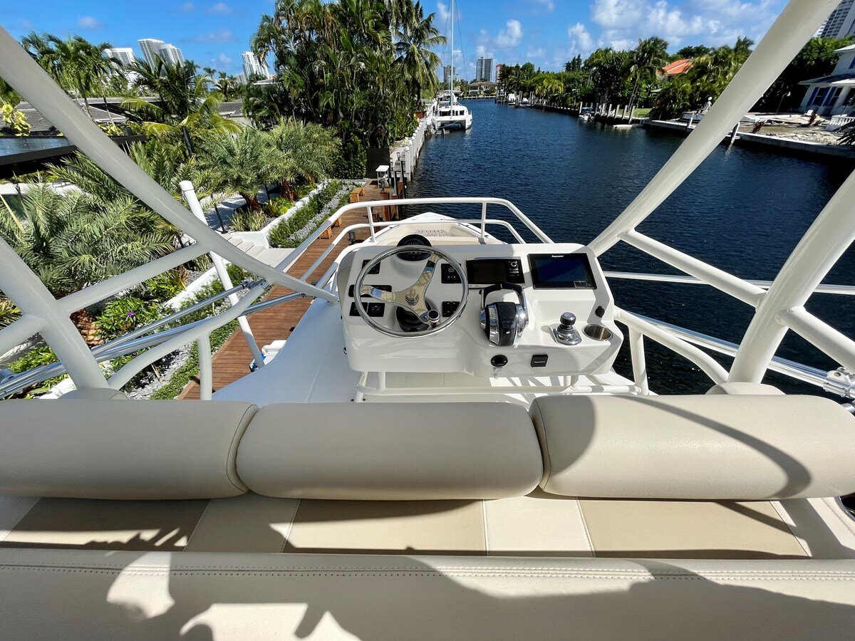 2016-boston-whaler-42-7bdad2