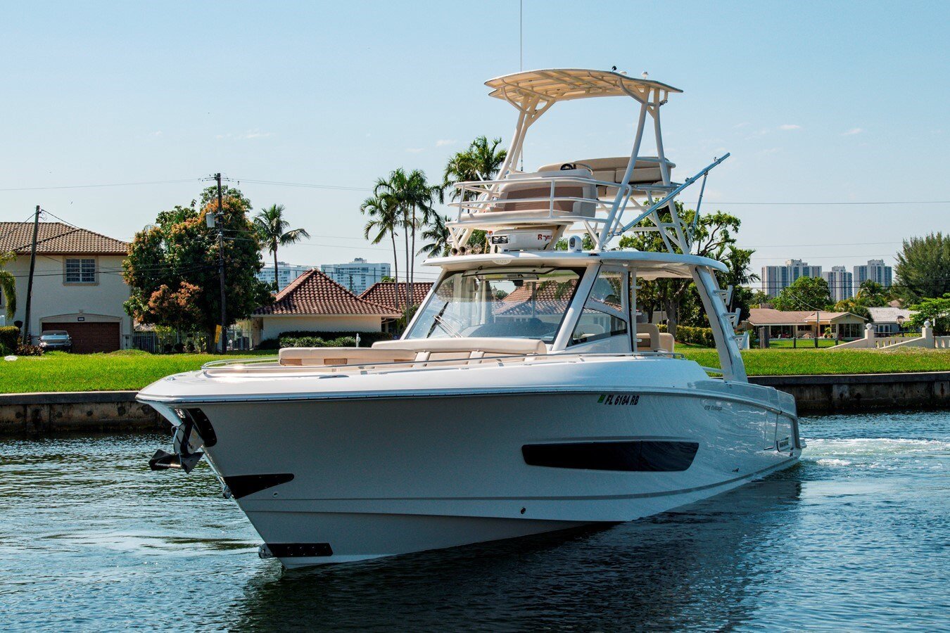 2016-boston-whaler-42-7bdad2