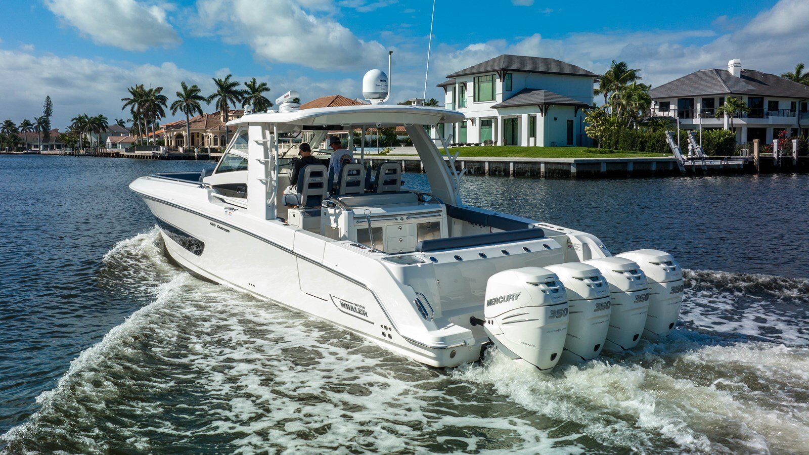 2016-boston-whaler-42-2f582c