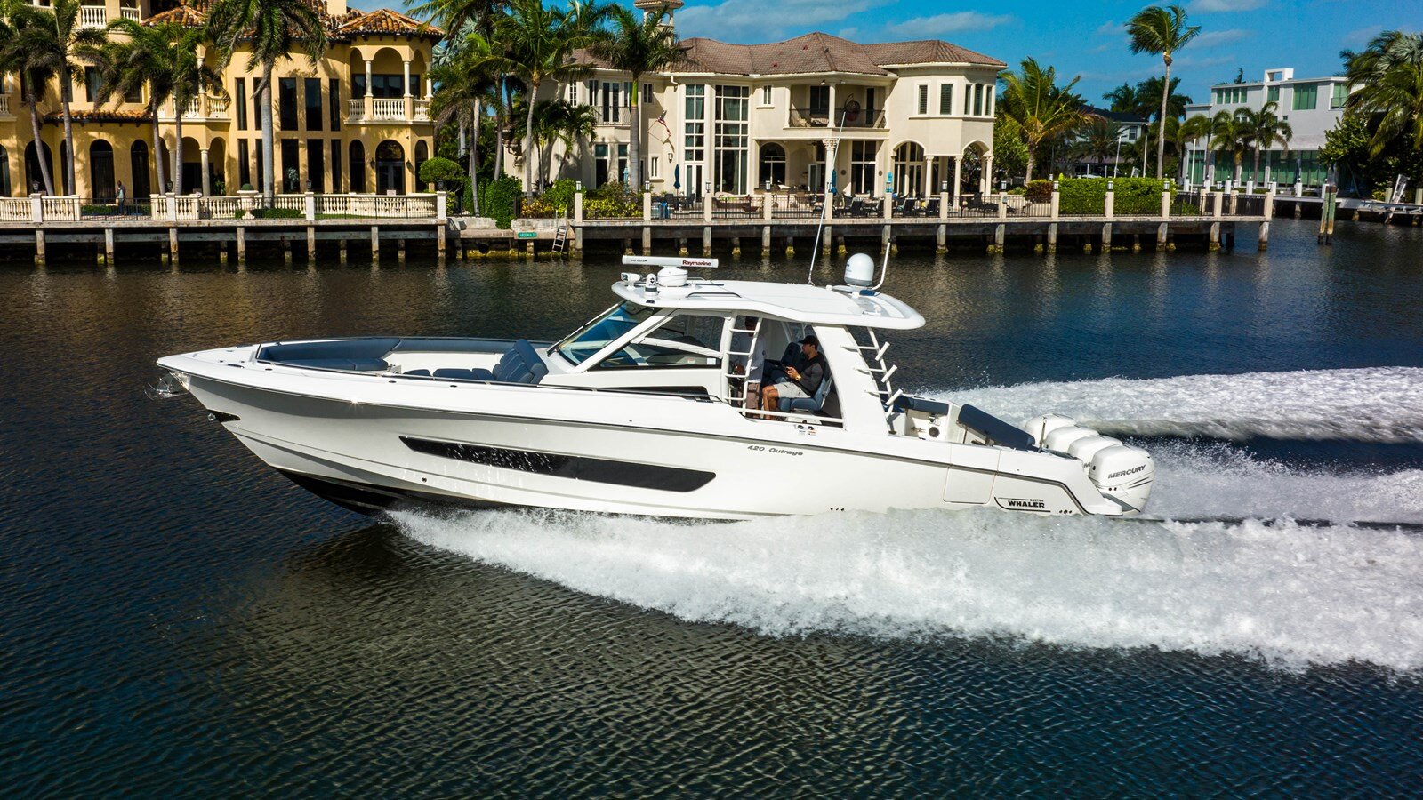 2016-boston-whaler-42-2f582c