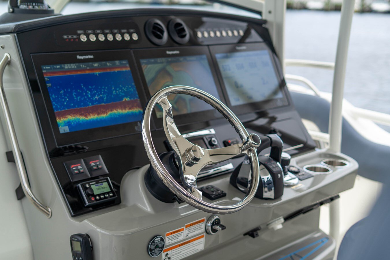 2016-boston-whaler-42-2f582c