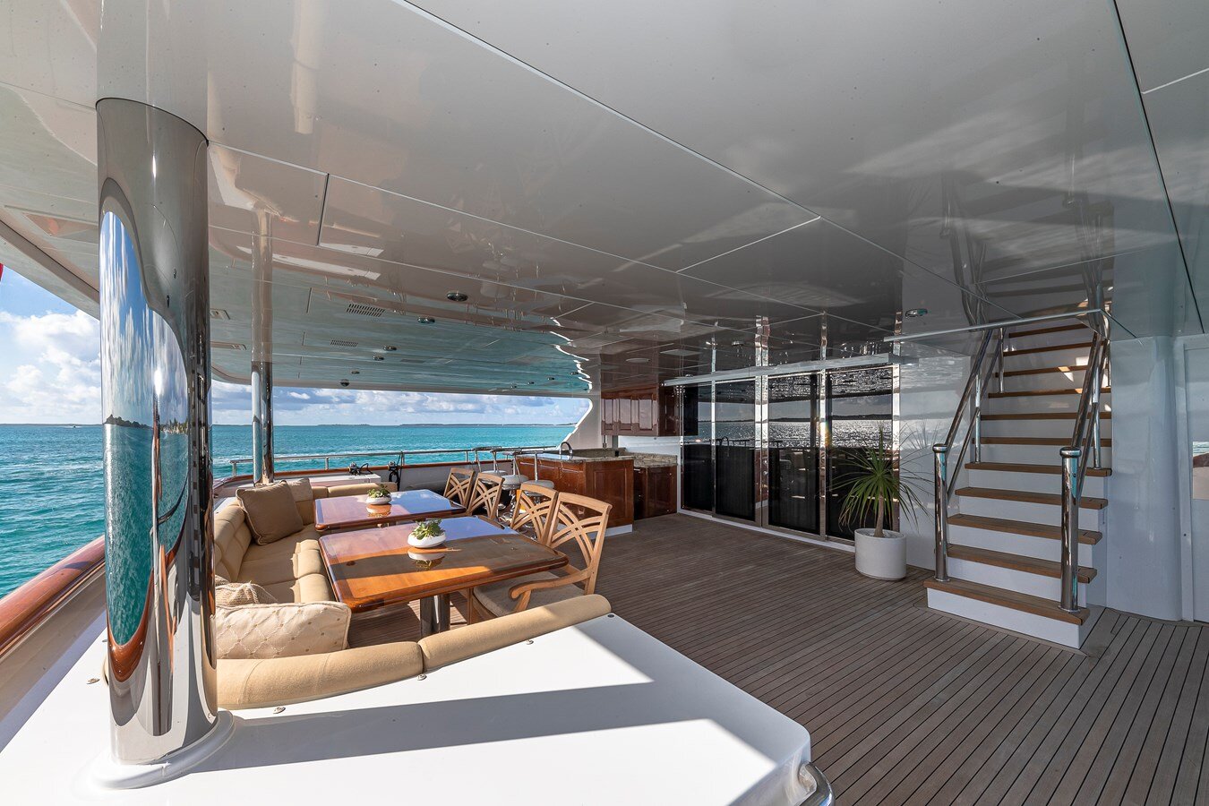 2016 CHRISTENSEN 164'