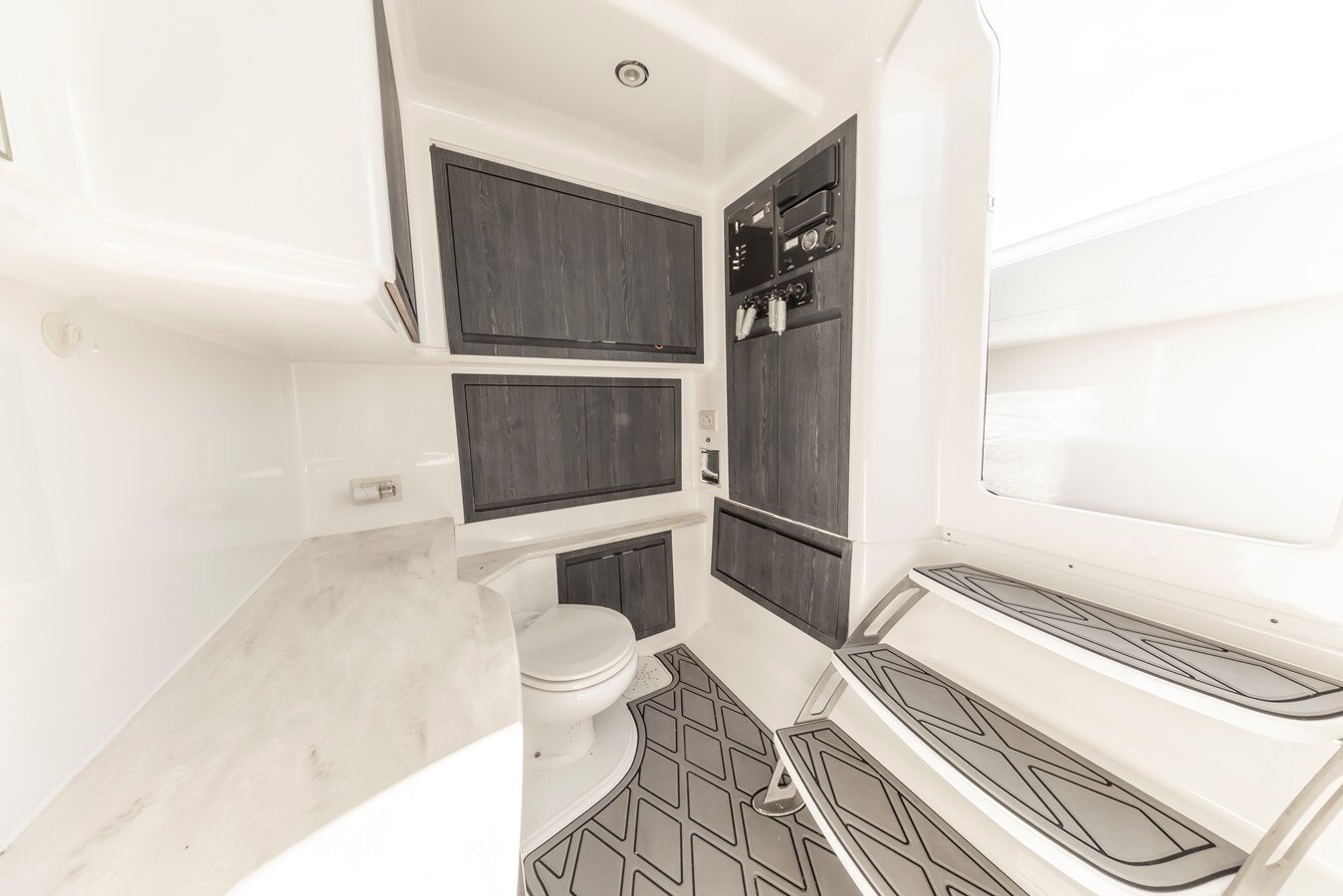 2016-cigarette-41-054857