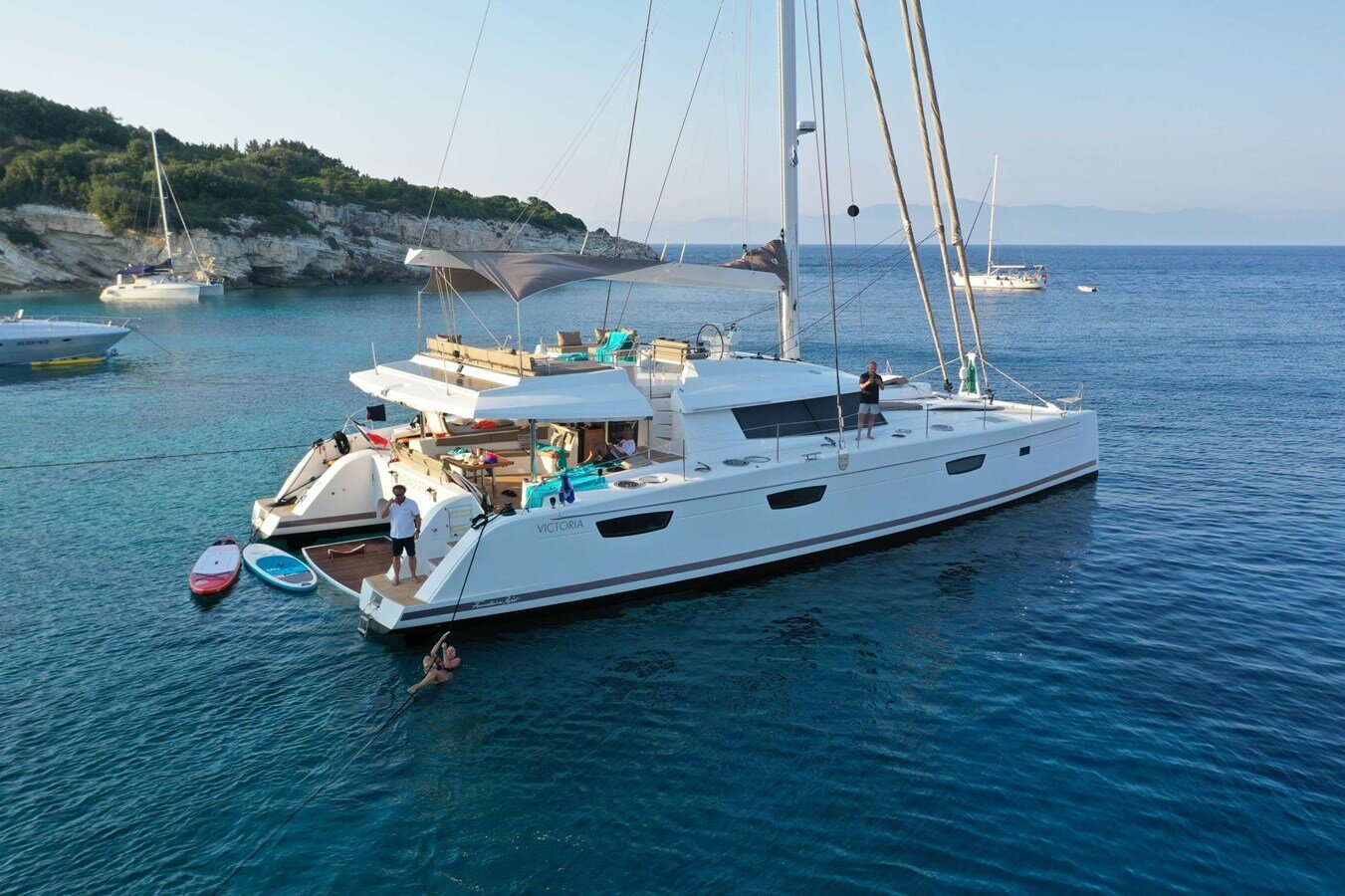 2016-fountaine-pajot-72-1ba338