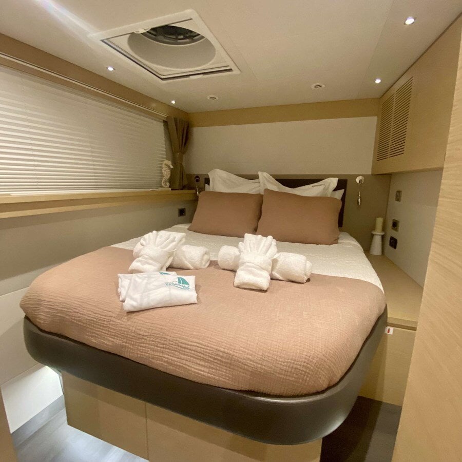 2016 FOUNTAINE PAJOT 72'