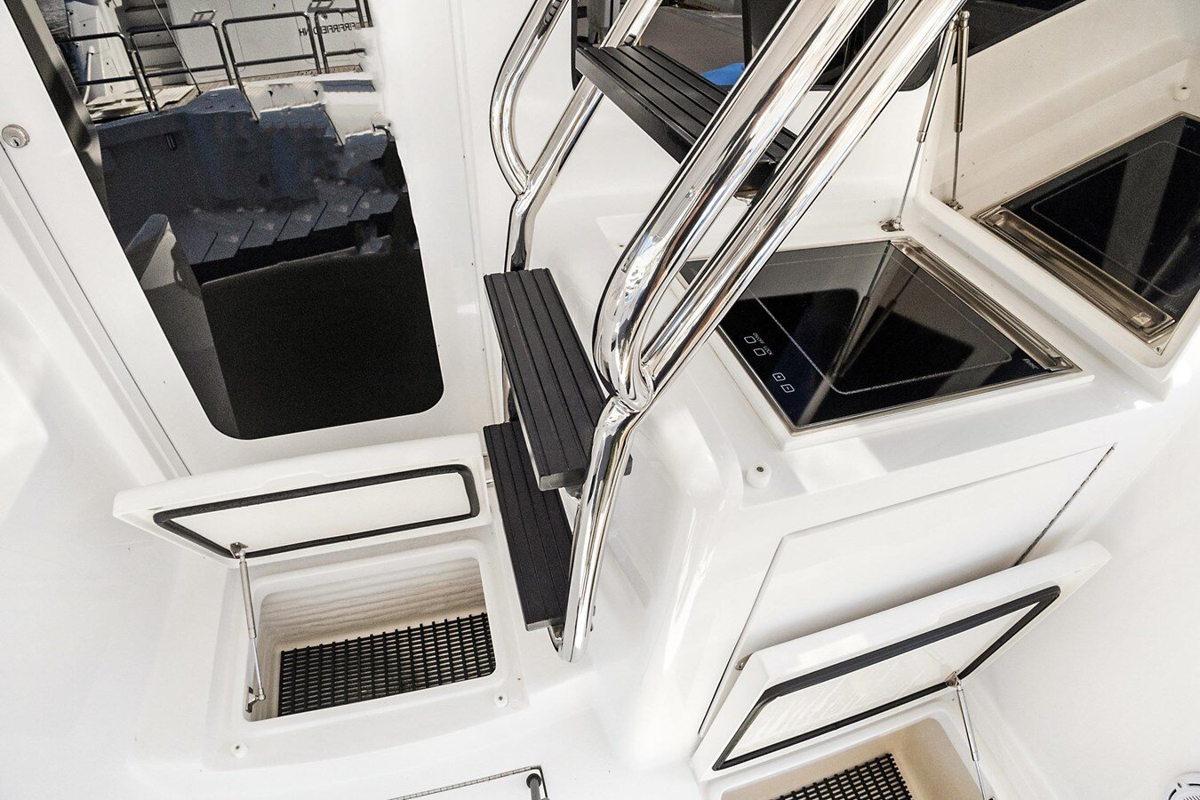 2016-hatteras-63-af34e8