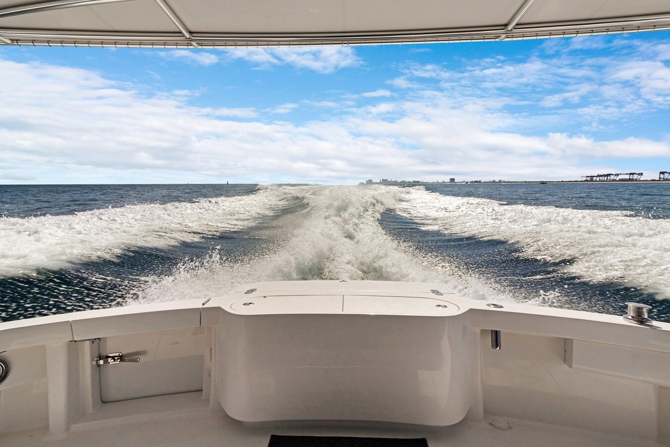 2016-hatteras-63-af34e8