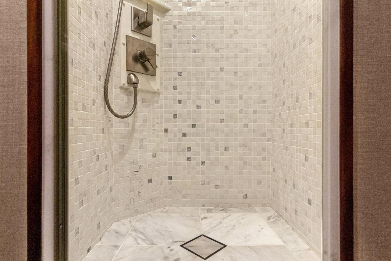 2016-hatteras-63-af34e8