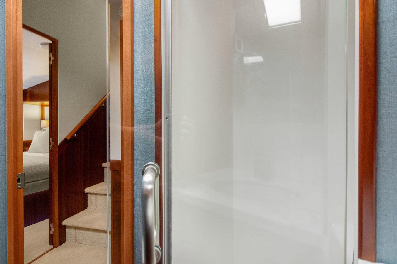 2016-hatteras-63-af34e8