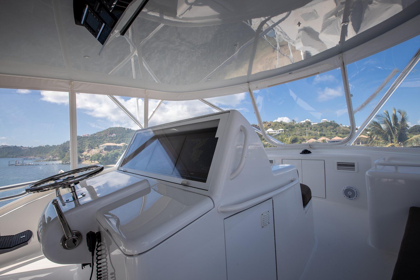 2016-hatteras-63-af34e8