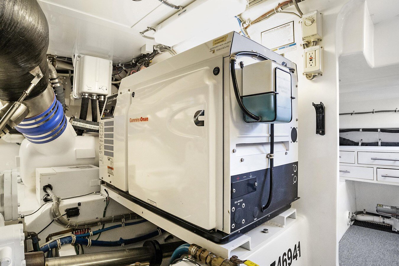 2016-hatteras-63-af34e8