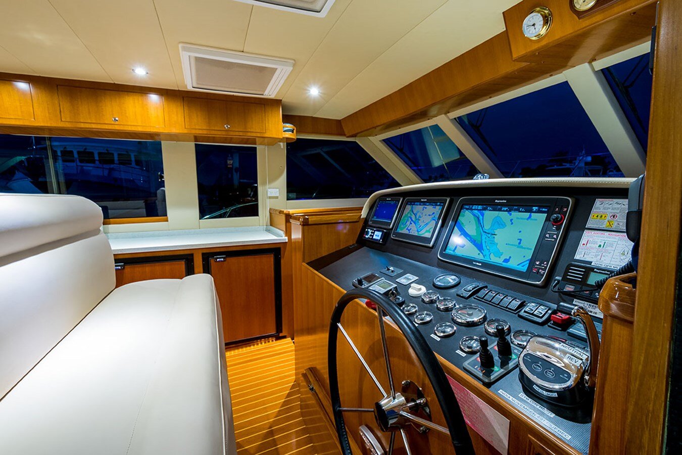 2016-integrity-motor-yacht-49-e699ba