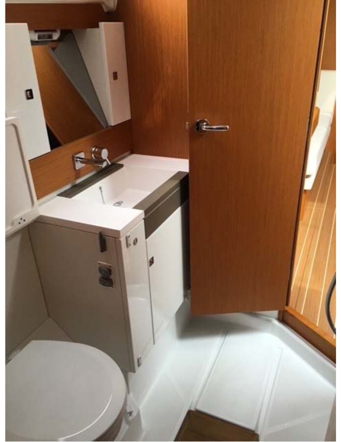 2016-jeanneau-44-87456c