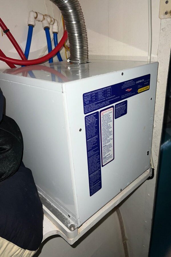 2016-maine-cat-38-0351f9