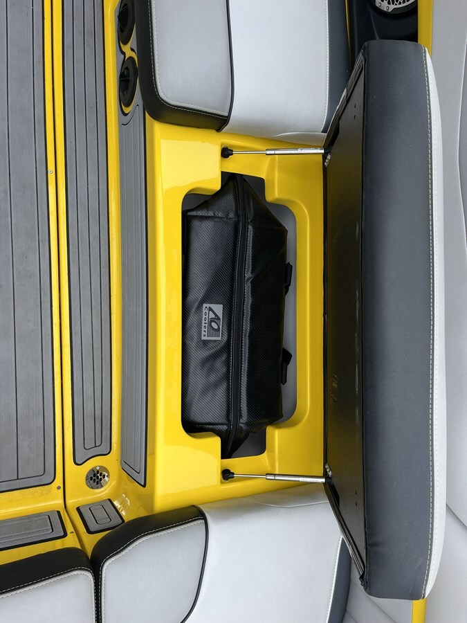 2016-malibu-24-efcacc